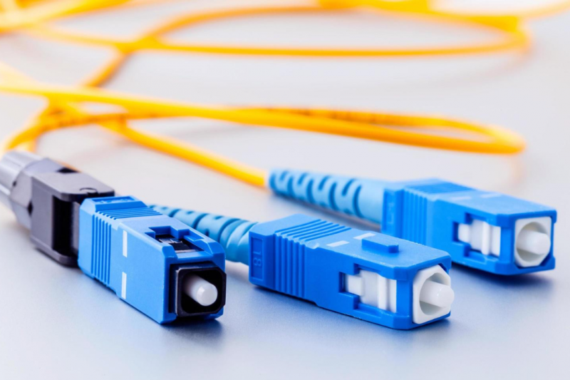Como escolher o melhor serviço de fusão de fibra óptica para sua empresa